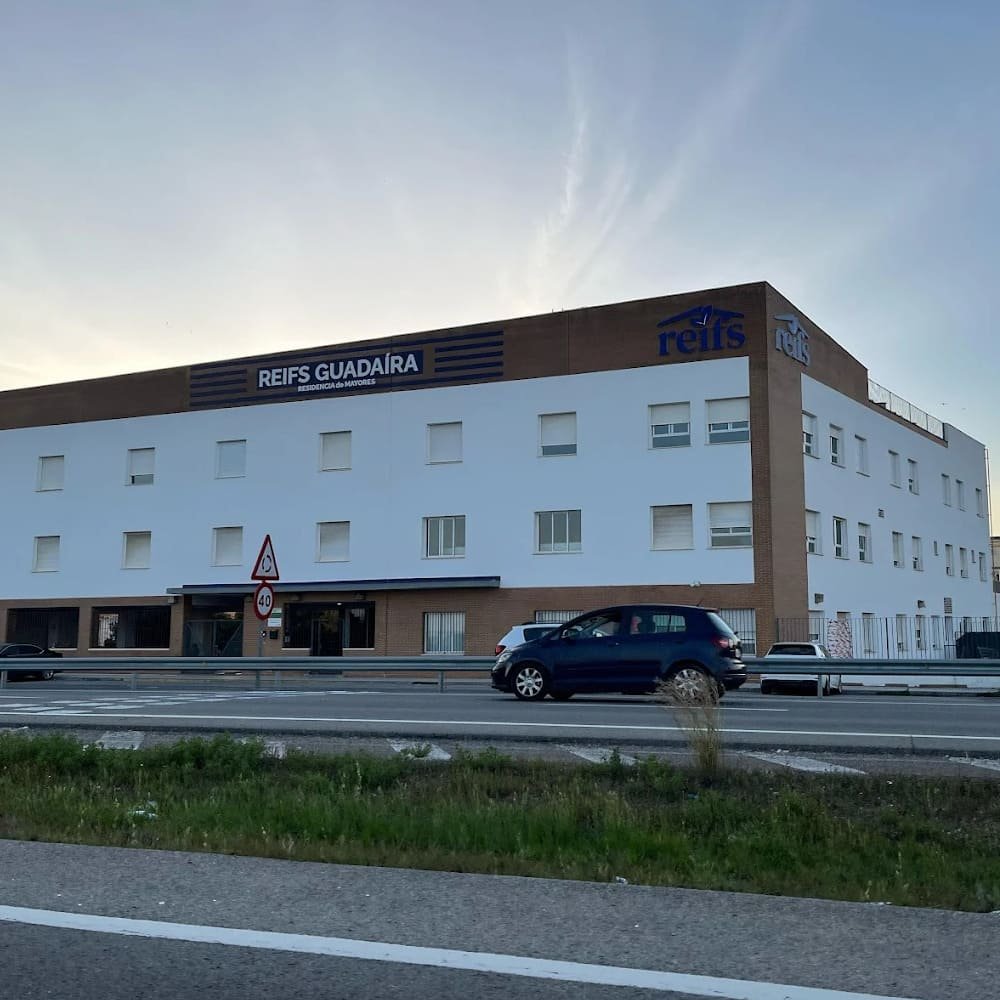 residencia mayores REIFS Alcalá de Guadaíra