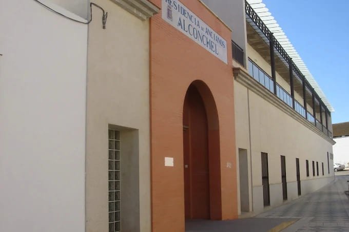 Residencia de mayores Alconchel Mairena del Alcor